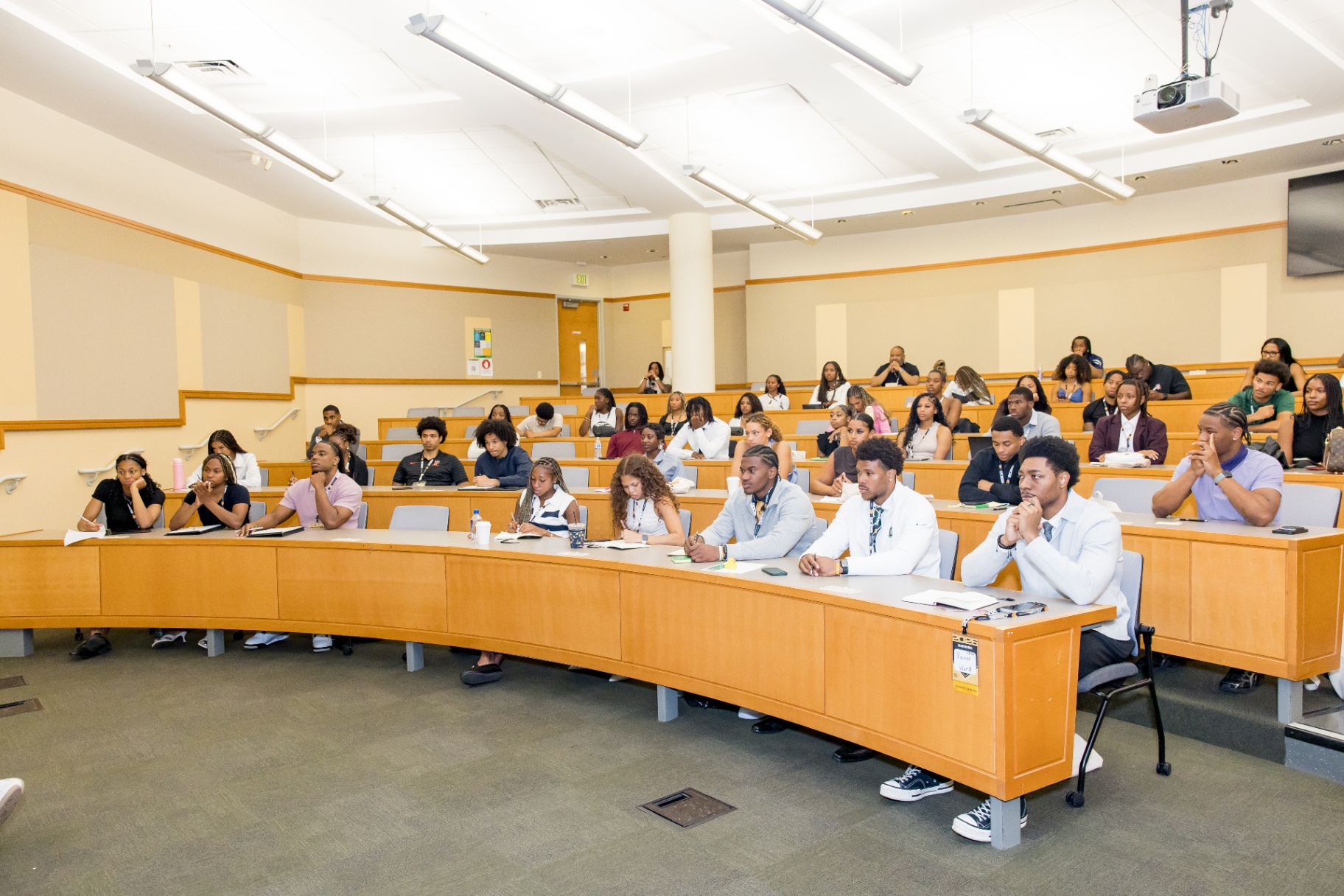 Azella Perryman | Speaker & Career Navigator